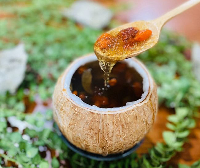 yen-chung-nuoc-dua-tao-do-ky-tu