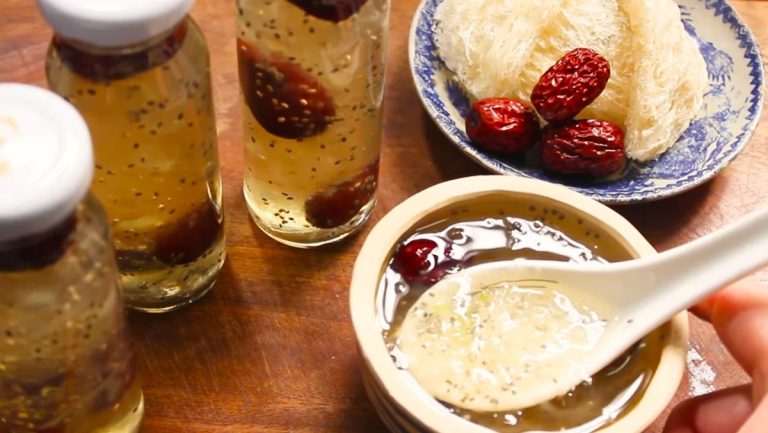 yến chưng hạt chia